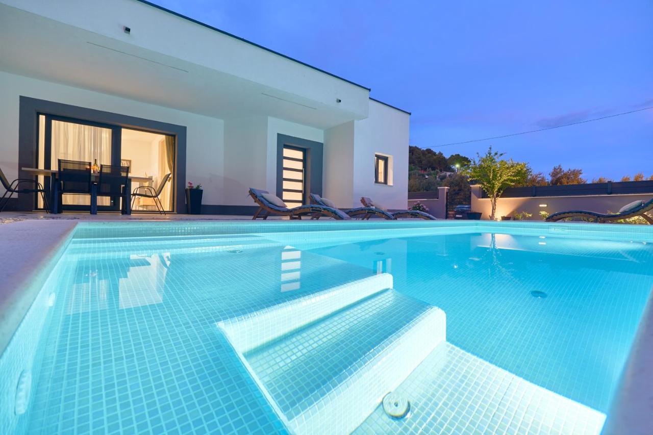 Holiday Home South Cliff سبليت المظهر الخارجي الصورة
